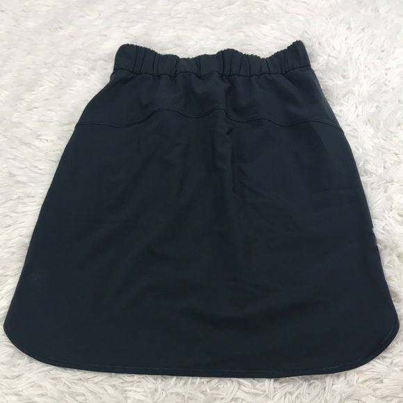 Lululemon On The Fly Skirt *21" Gravity - Picture 5 of 5